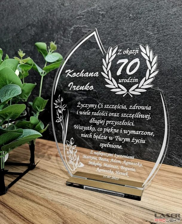 32-P_tło.jpg