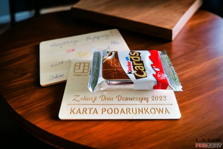 dziewczyna4.png
