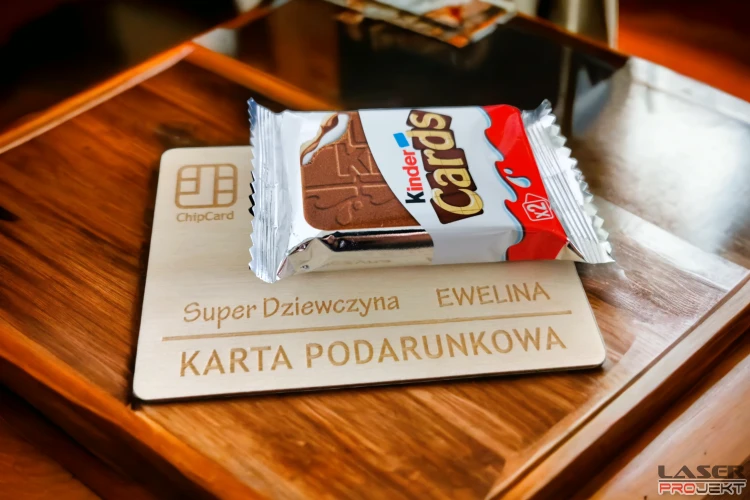 dziewczyna imię.png